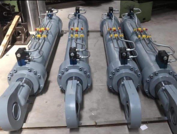 Hydraulic cylinders